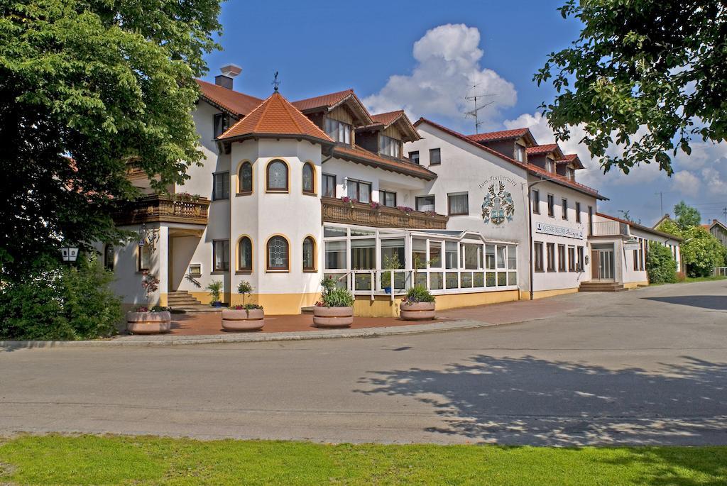 Hotel Zum Fischerwirt Baindlkirch Esterno foto